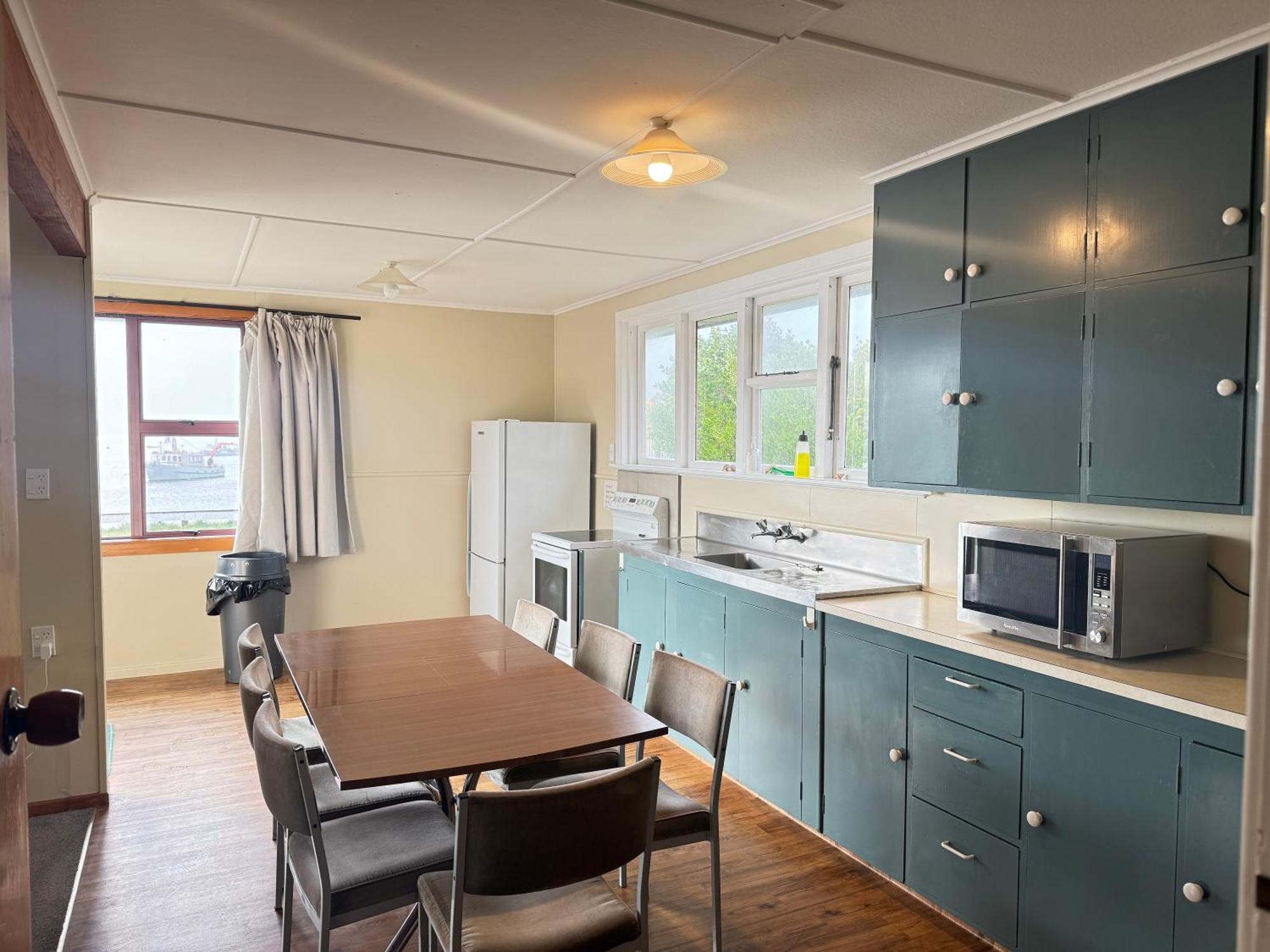 South Sea Hotel - Stewart Island Half-moon Bay Eksteriør billede