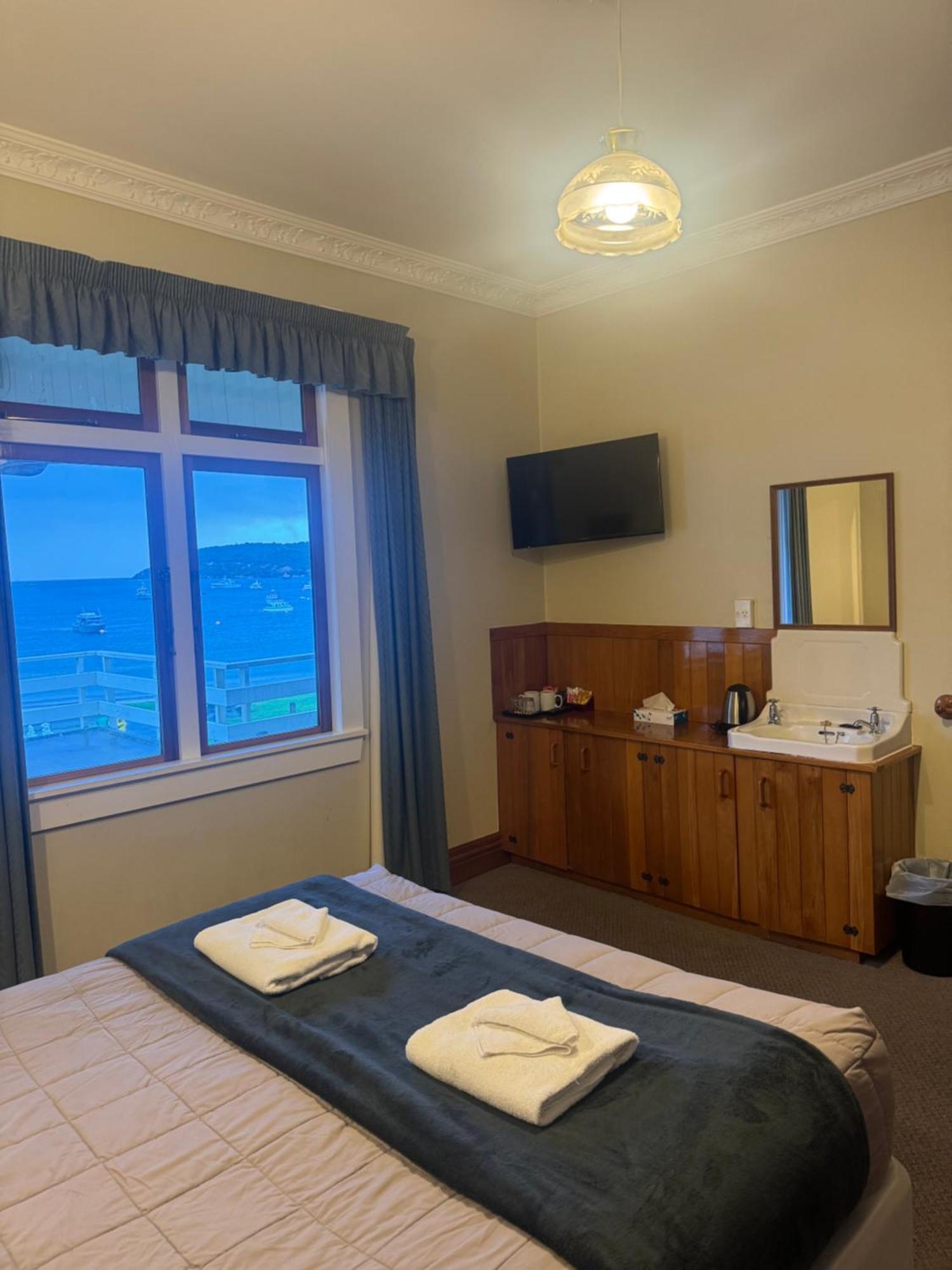 South Sea Hotel - Stewart Island Half-moon Bay Eksteriør billede